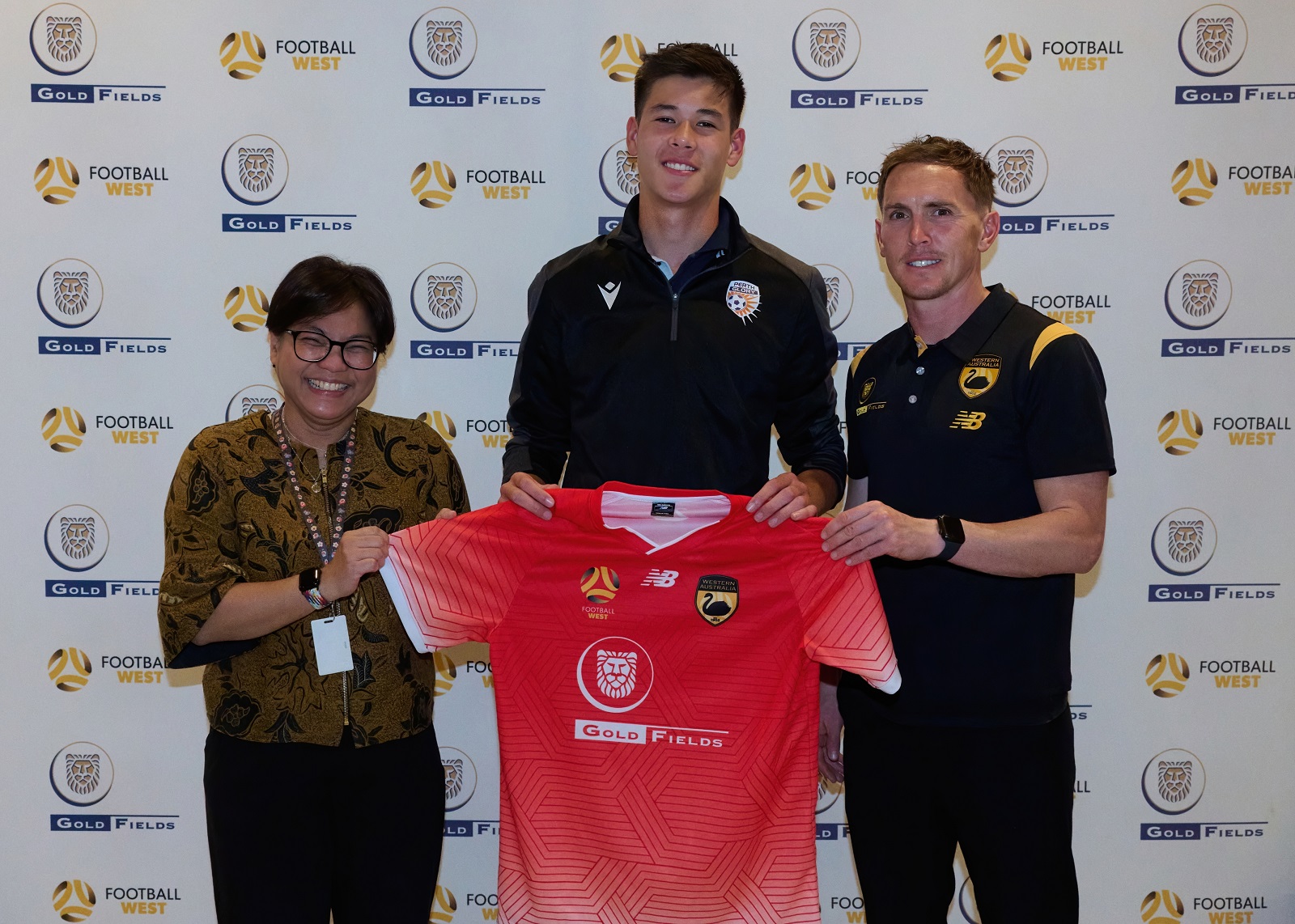 Gold FIelds WA Under 14s Boys Jakarta Indonesian Consul General in Perth Listiana Operananta  Neil Kilkenny