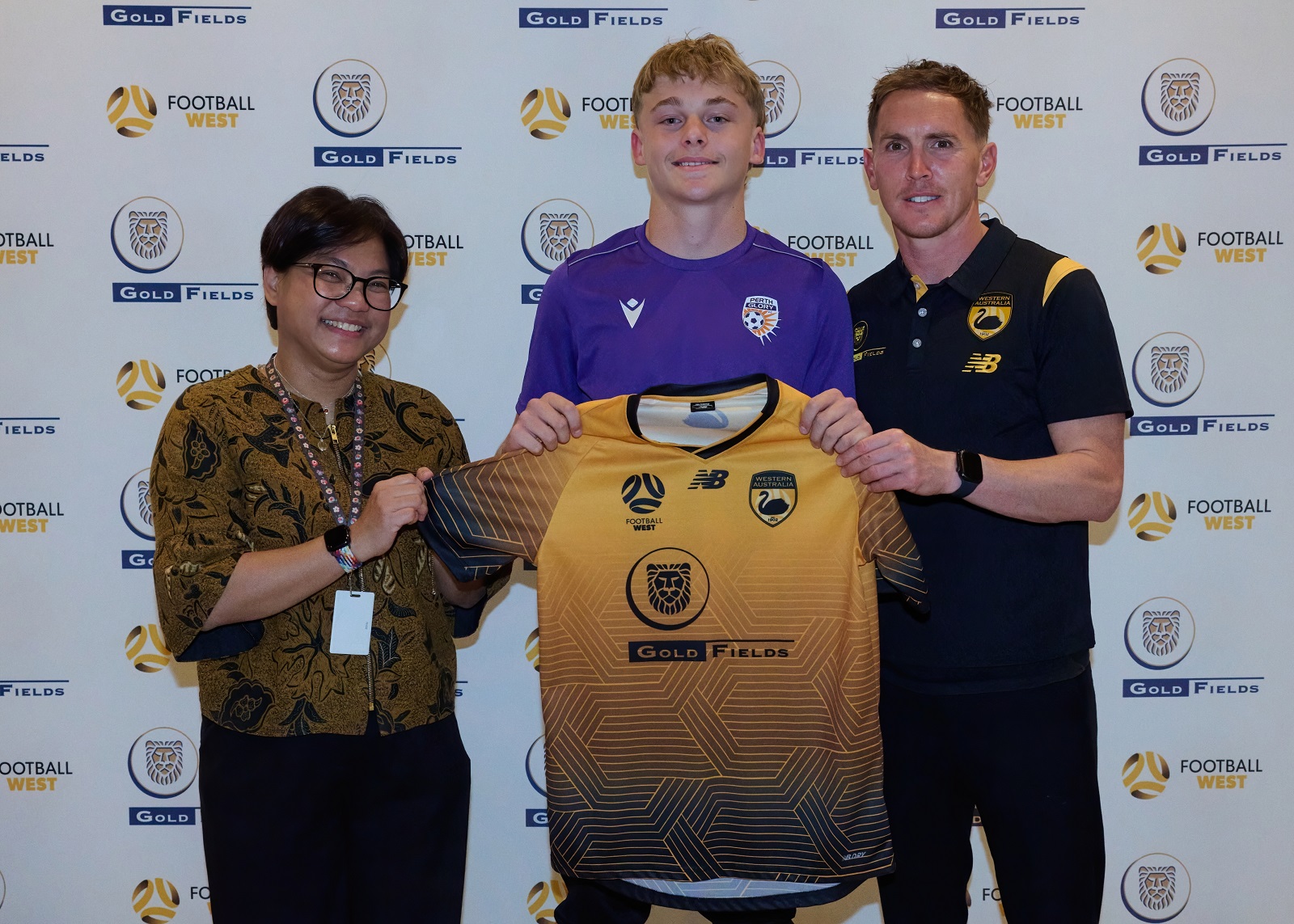 Gold FIelds WA Under 14s Boys Jakarta Indonesian Consul General in Perth Listiana Operananta  Neil Kilkenny