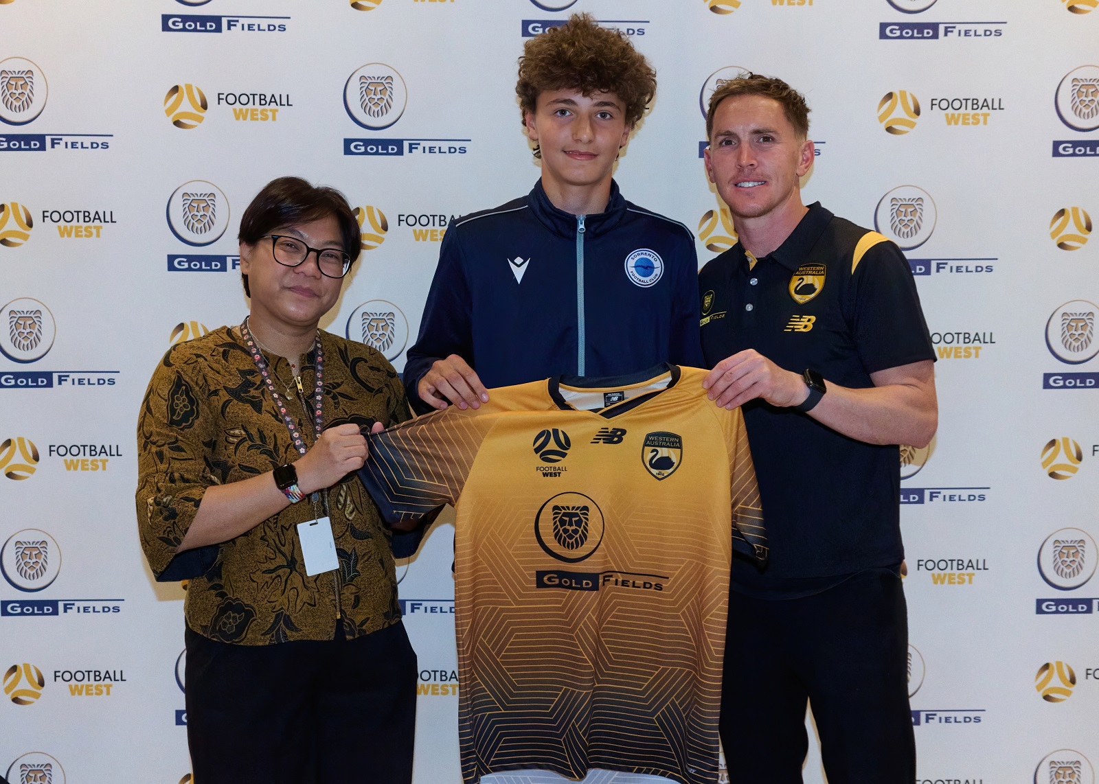 Gold FIelds WA Under 14s Boys Jakarta Indonesian Consul General in Perth Listiana Operananta  Neil Kilkenny
