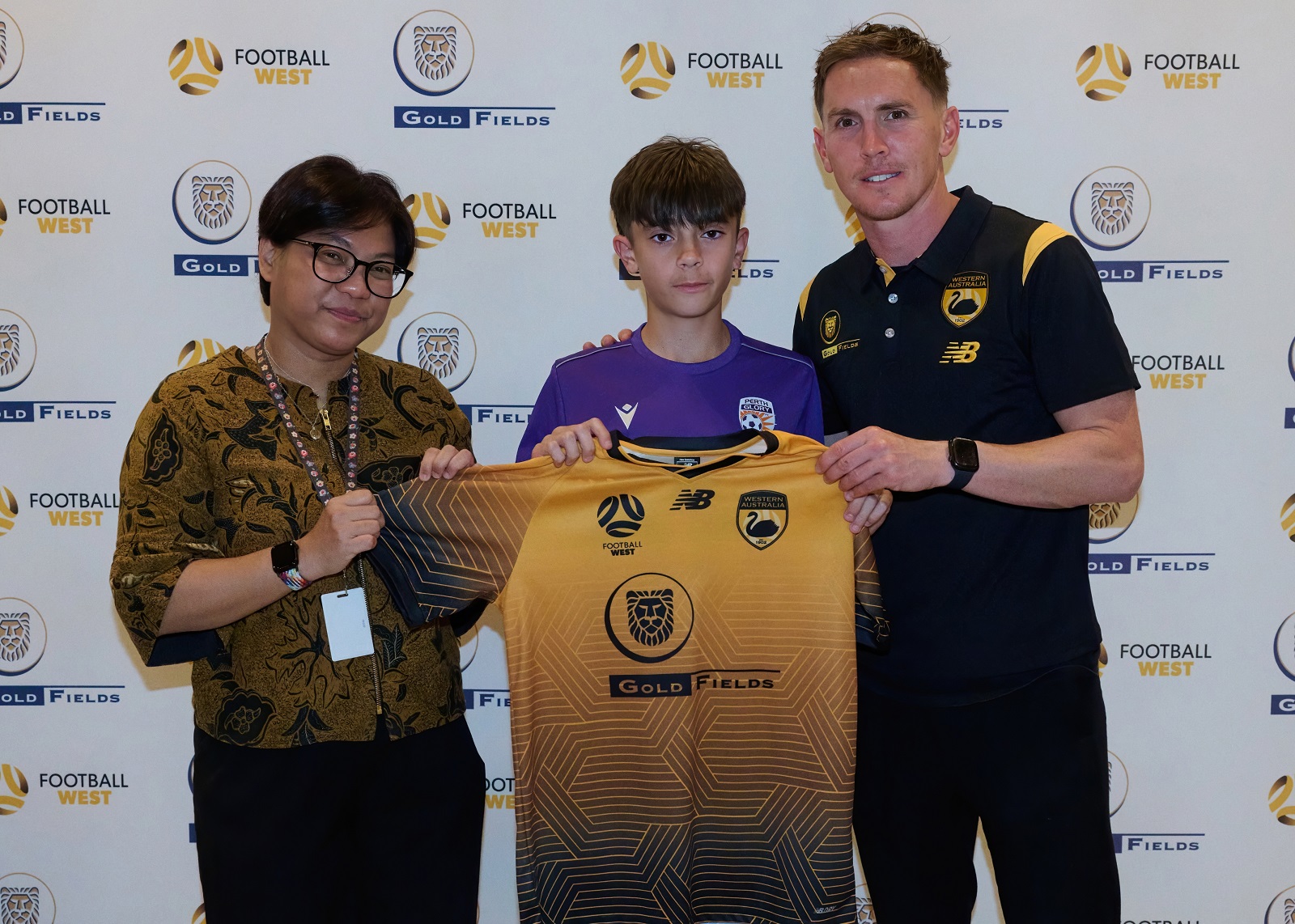Gold FIelds WA Under 14s Boys Jakarta Indonesian Consul General in Perth Listiana Operananta  Neil Kilkenny