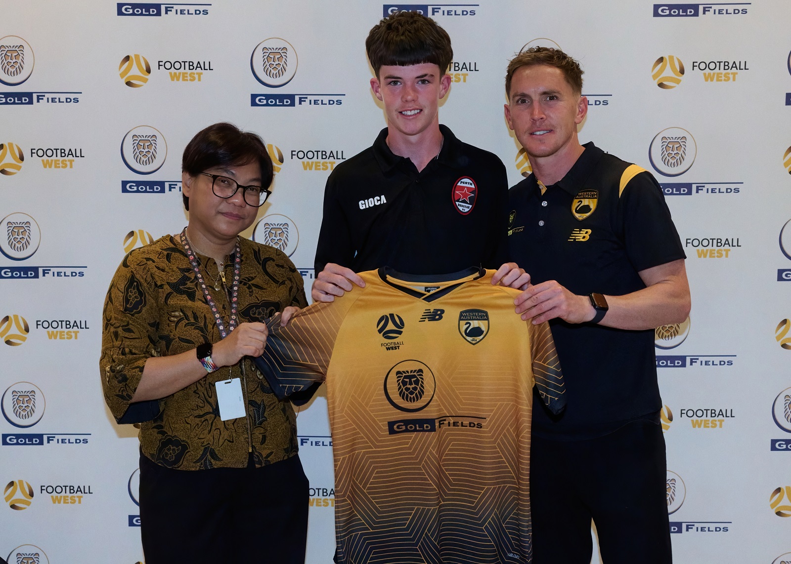 Gold FIelds WA Under 14s Boys Jakarta Indonesian Consul General in Perth Listiana Operananta  Neil Kilkenny