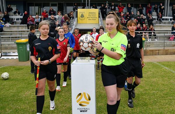 Register now for new referee courses