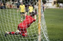 Ex-Aussie keeper King to run free South West clinic