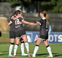 Caitlin Doeglas Perth SC RedStar Rob Lizzi